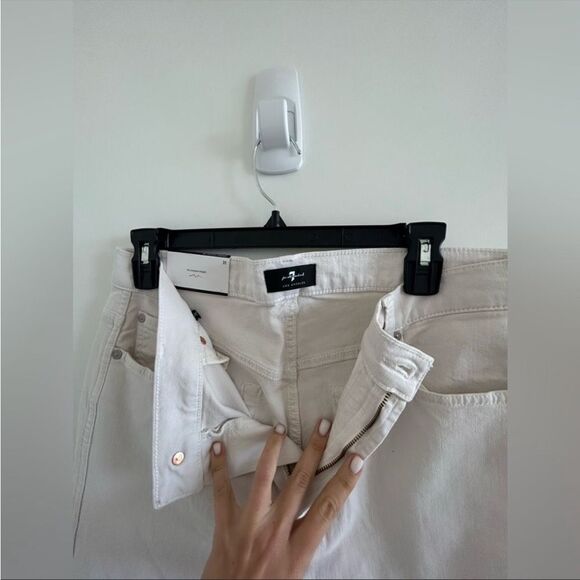 7 For All Mankind New High Waist Straight Leg Raw Hem Jeans White Size 31 - Picture 10 of 12